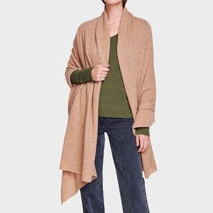 White + Warren Cashmere Travel Wrap